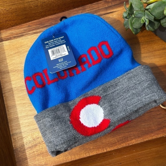 Gold Metal Colorado Ski Hat Cap Beanie - NWT - Picture 2 of 3